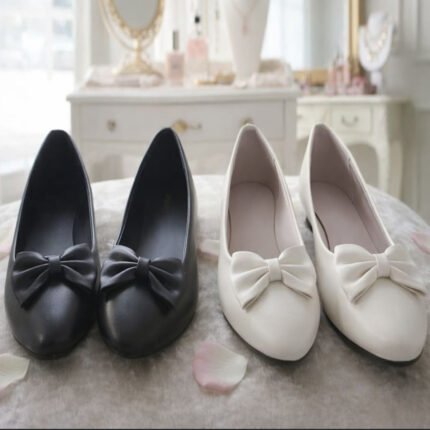 Non-slip, low-cut women's shoes , comfortable for pregnant women